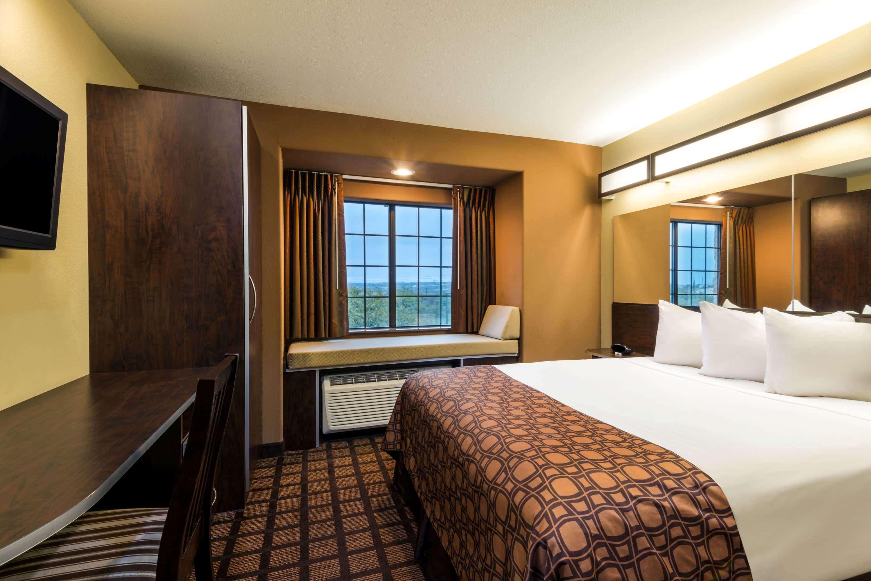 Best Western Seaworld San Antonio Exterior photo