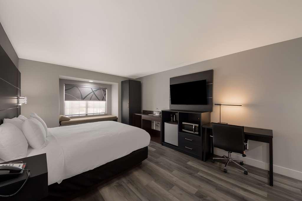 Best Western Seaworld San Antonio Room photo