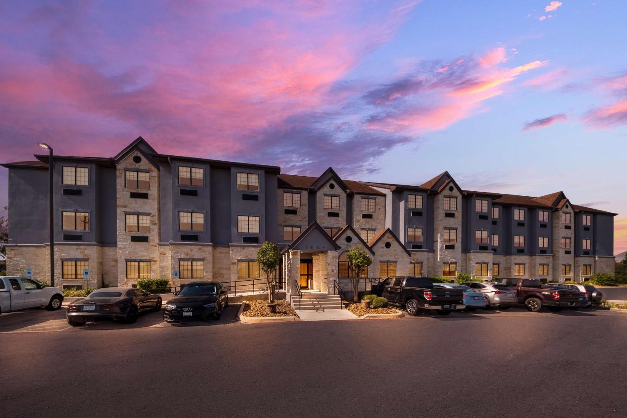 Best Western Seaworld San Antonio Exterior photo